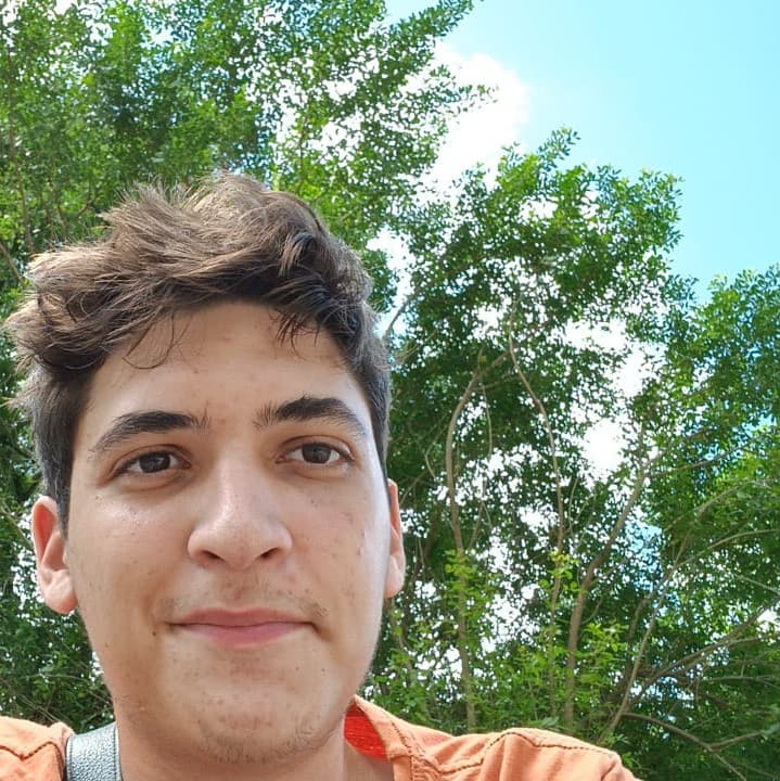 Vinícius Vasconi Villas Boas Micska